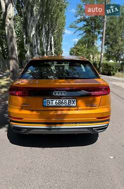 Внедорожник / Кроссовер Audi Q8 2019 в 