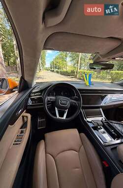 Внедорожник / Кроссовер Audi Q8 2019 в 