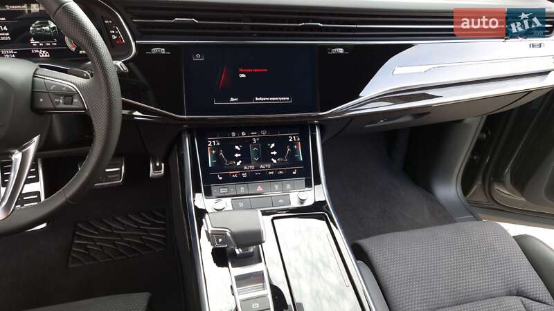 Внедорожник / Кроссовер Audi Q8 2023 в Киеве