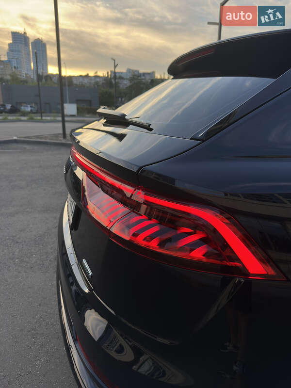 Внедорожник / Кроссовер Audi Q8 2021 в Днепре фото 8 Внедорожник / Кроссовер Audi Q8 2021 в Днепре