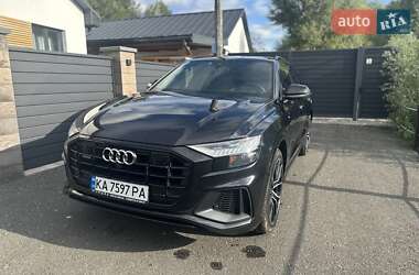 Внедорожник / Кроссовер Audi Q8 2018 в 