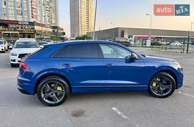 Внедорожник / Кроссовер Audi Q8 2024 в 