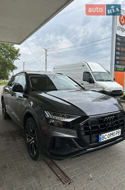 Внедорожник / Кроссовер Audi Q8 2019 в 