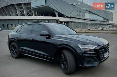 Внедорожник / Кроссовер Audi Q8 2018 в 