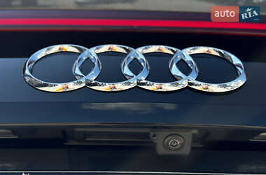 Внедорожник / Кроссовер Audi Q8 2020 в 