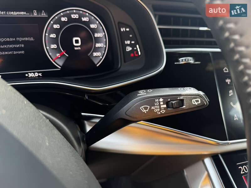Внедорожник / Кроссовер Audi Q8 2020 в Житомире