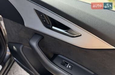 Внедорожник / Кроссовер Audi Q8 2020 в 