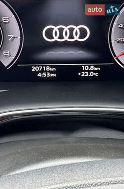 Внедорожник / Кроссовер Audi Q8 2023 в 