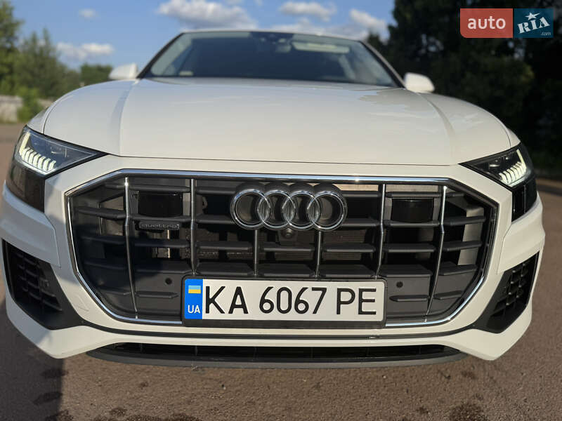 Внедорожник / Кроссовер Audi Q8 2018 в Киеве