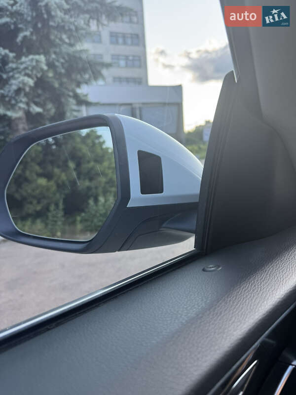 Внедорожник / Кроссовер Audi Q8 2018 в Киеве