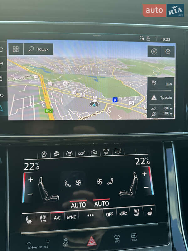 Внедорожник / Кроссовер Audi Q8 2018 в Киеве