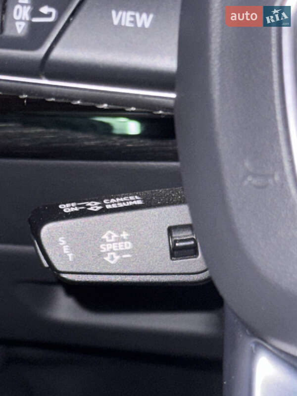 Внедорожник / Кроссовер Audi Q8 2018 в Киеве