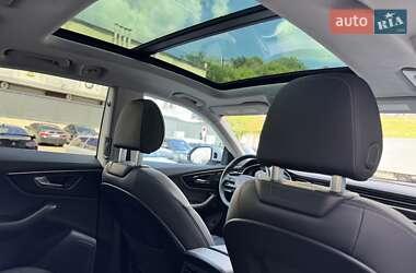 Внедорожник / Кроссовер Audi Q8 2023 в 