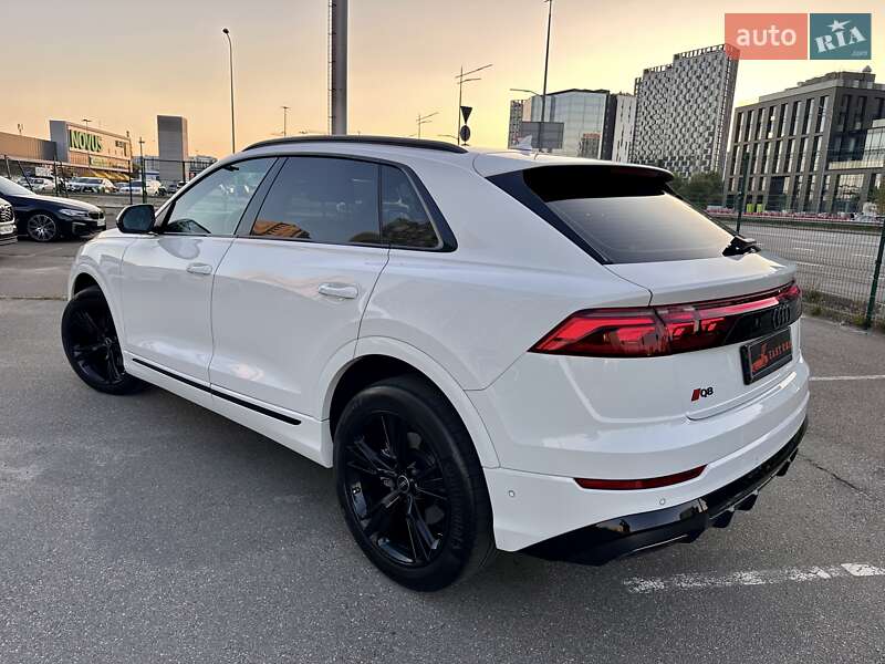 Внедорожник / Кроссовер Audi Q8 2023 в Киеве