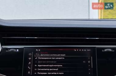 Внедорожник / Кроссовер Audi Q8 2021 в 