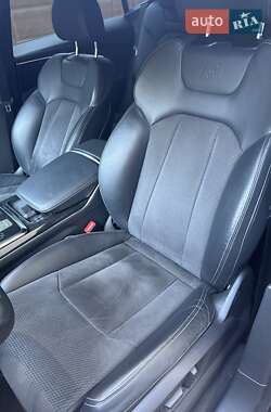 Внедорожник / Кроссовер Audi Q8 2019 в 