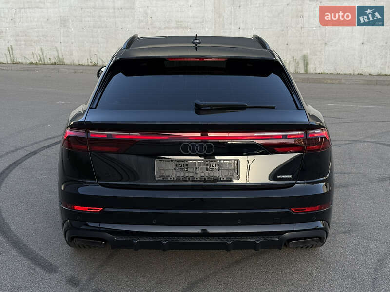 Внедорожник / Кроссовер Audi Q8 2025 в Киеве