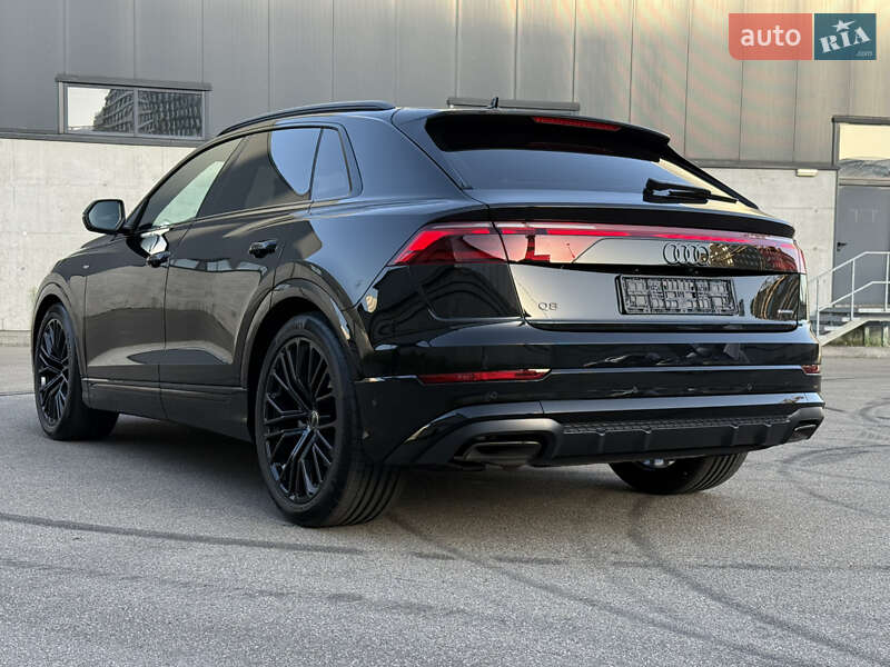 Внедорожник / Кроссовер Audi Q8 2025 в Киеве