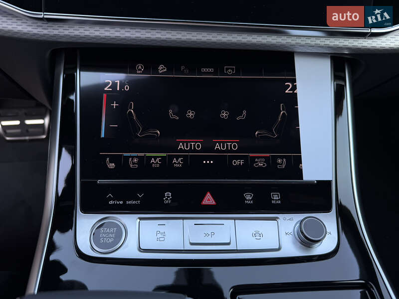 Внедорожник / Кроссовер Audi Q8 2025 в Киеве