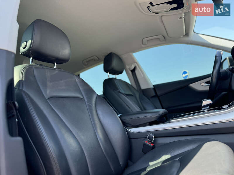 Внедорожник / Кроссовер Audi Q8 2018 в Киеве фото 12 Внедорожник / Кроссовер Audi Q8 2018 в Киеве