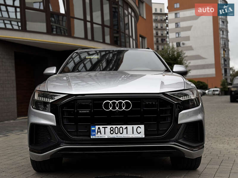 Внедорожник / Кроссовер Audi Q8 2020 в Ивано-Франковске