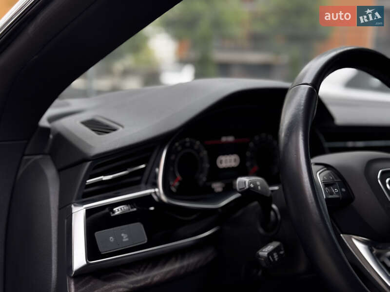 Внедорожник / Кроссовер Audi Q8 2020 в Ивано-Франковске