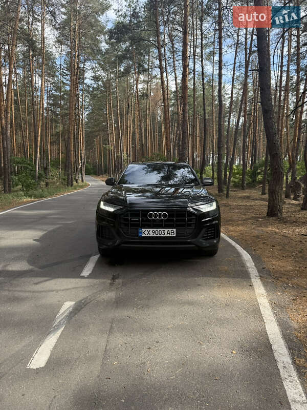 Внедорожник / Кроссовер Audi Q8 2020 в Харькове