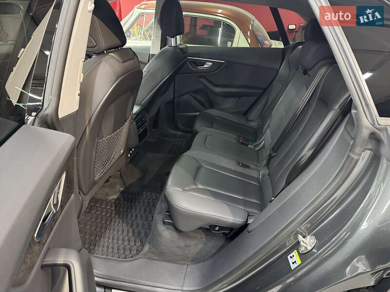 Внедорожник / Кроссовер Audi Q8 2020 в Львове