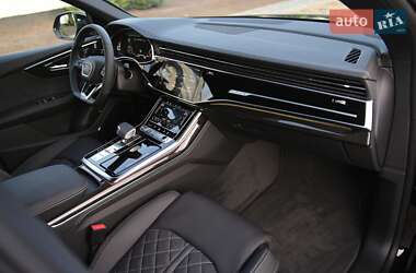 Внедорожник / Кроссовер Audi Q8 2025 в 