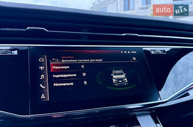 Внедорожник / Кроссовер Audi Q8 2025 в 