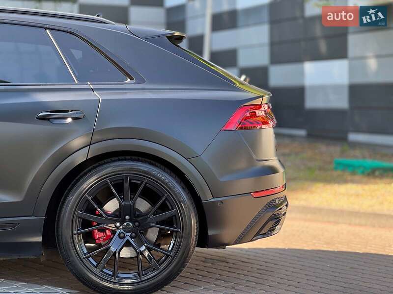 Позашляховик / Кросовер Audi Q8 2019 в Києві