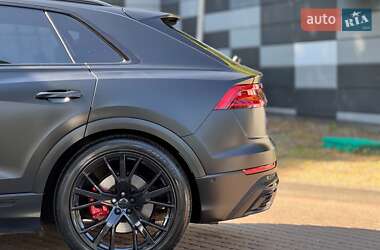 Внедорожник / Кроссовер Audi Q8 2019 в 