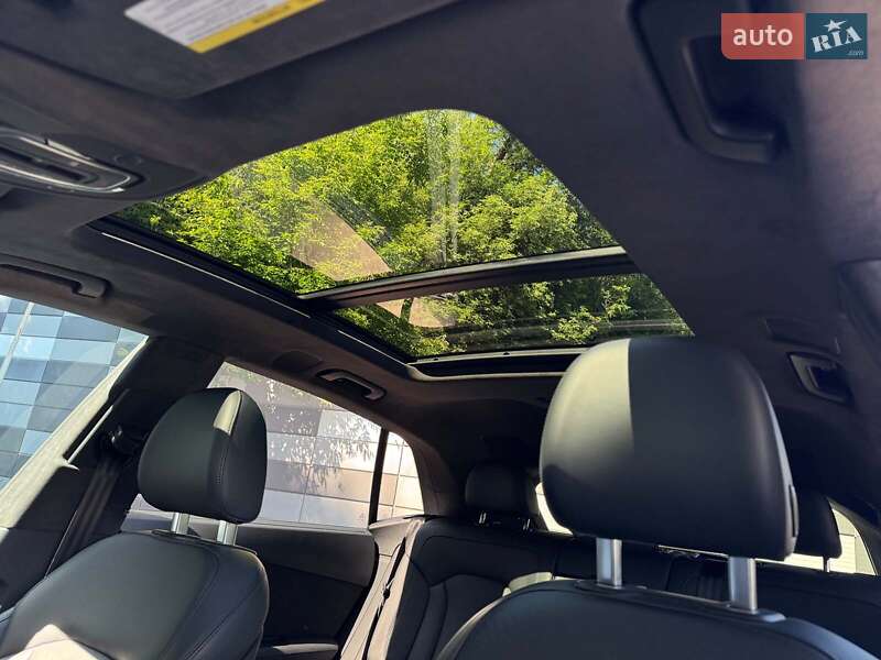 Позашляховик / Кросовер Audi Q8 2019 в Києві