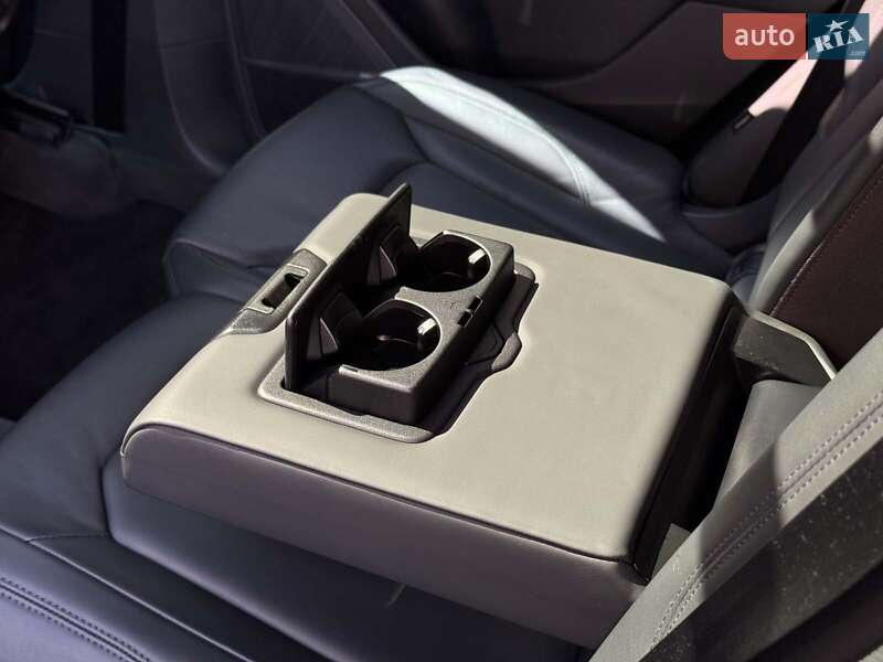 Позашляховик / Кросовер Audi Q8 2019 в Києві