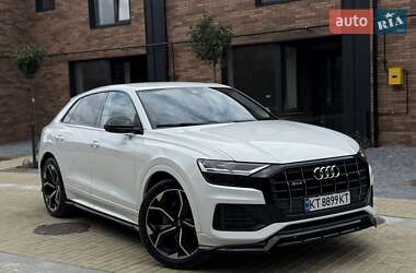Внедорожник / Кроссовер Audi Q8 2018 в 
