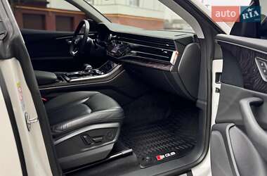 Внедорожник / Кроссовер Audi Q8 2018 в 