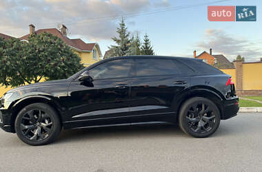 Внедорожник / Кроссовер Audi Q8 2020 в 