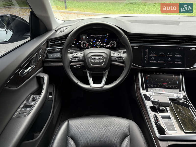 Внедорожник / Кроссовер Audi Q8 2020 в Тернополе