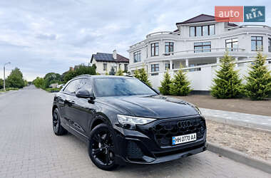 Внедорожник / Кроссовер Audi Q8 2025 в 