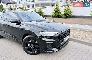 Внедорожник / Кроссовер Audi Q8 2025 в 
