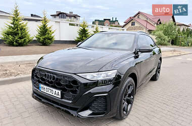 Внедорожник / Кроссовер Audi Q8 2025 в 