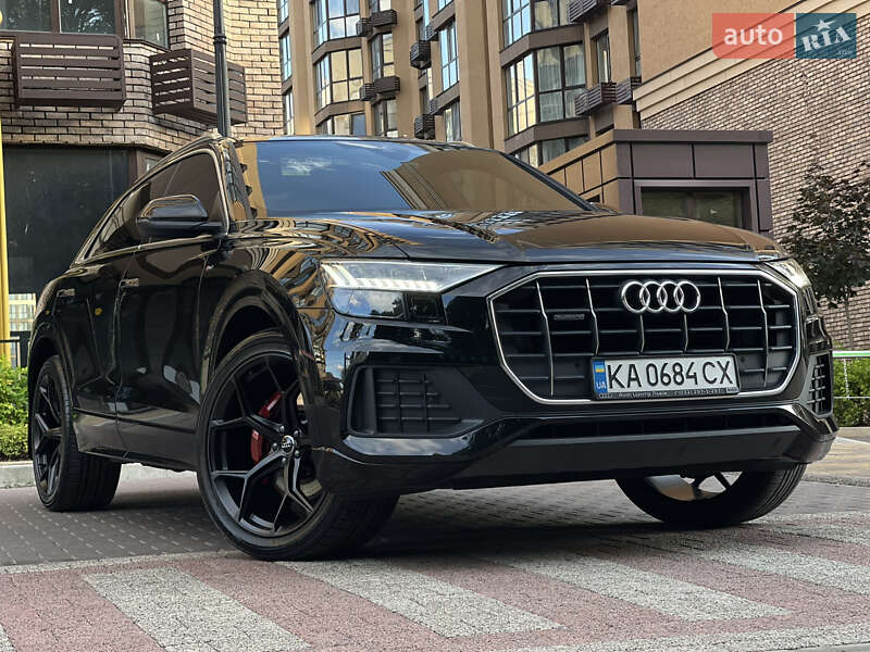 Внедорожник / Кроссовер Audi Q8 2021 в Киеве