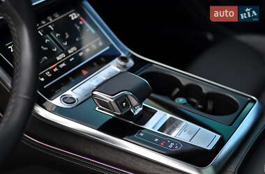 Позашляховик / Кросовер Audi Q8 2023 в  фото 25 Позашляховик / Кросовер Audi Q8 2023 в