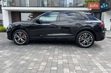 Внедорожник / Кроссовер Audi Q8 2024 в 