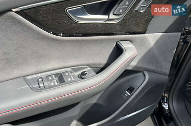 Внедорожник / Кроссовер Audi Q8 2024 в 