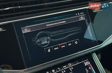 Внедорожник / Кроссовер Audi Q8 2024 в 