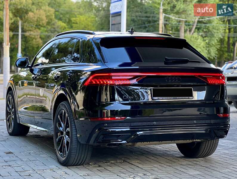 Внедорожник / Кроссовер Audi Q8 2021 в Днепре