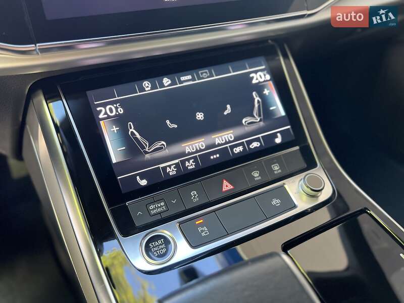 Внедорожник / Кроссовер Audi Q8 2021 в Днепре