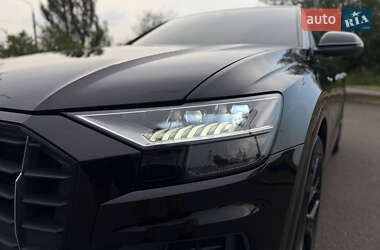 Внедорожник / Кроссовер Audi Q8 2019 в 