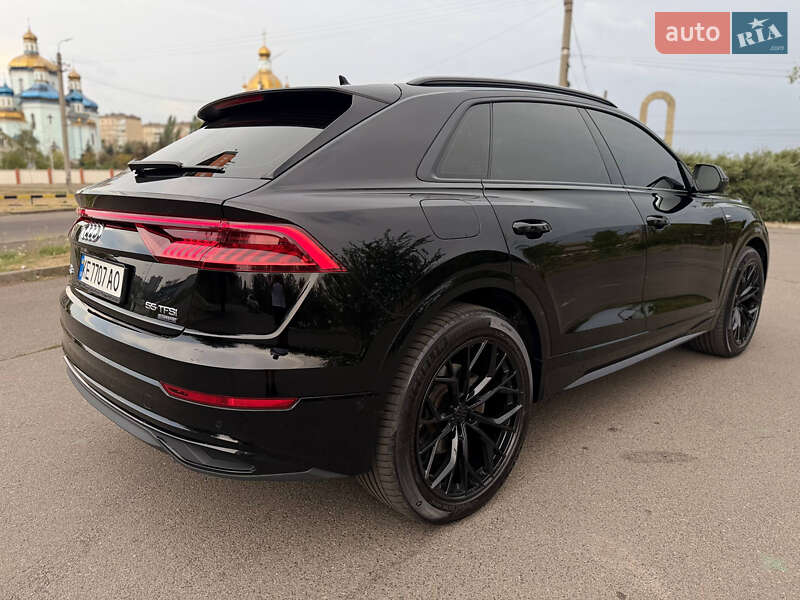 Позашляховик / Кросовер Audi Q8 2019 в Кривому Розі